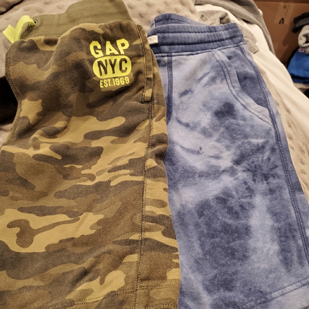 2 pair of boys size 10 cotton shorts